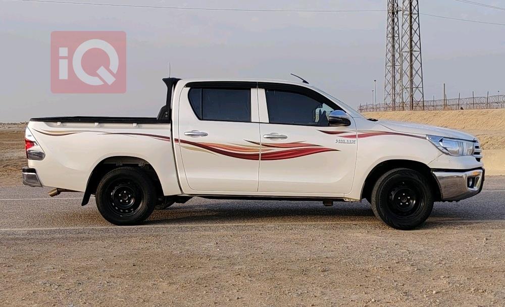 تويوتا هايلوكس